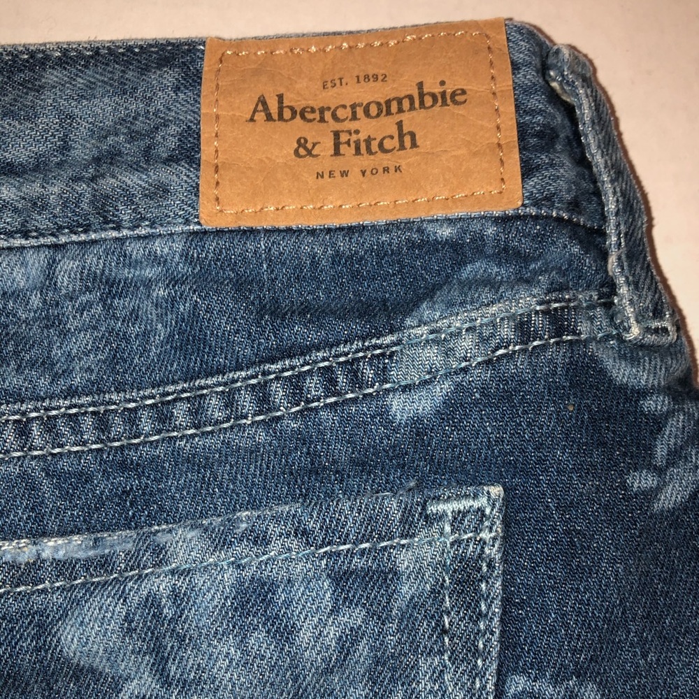 Low waisted Abercrombie and Fitch Jean Shorts